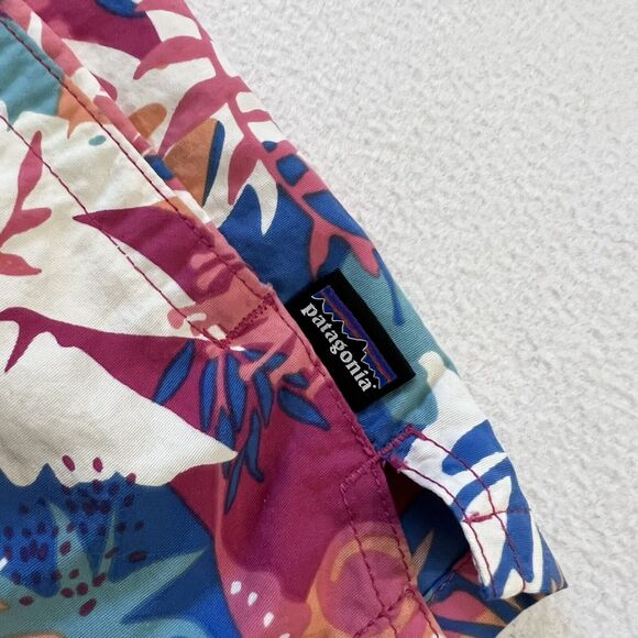 Patagonia Women Floral Wild Waratah Reef Pink Nylon Barely Baggies 2.5 Shorts XS - Picture 2 of 9